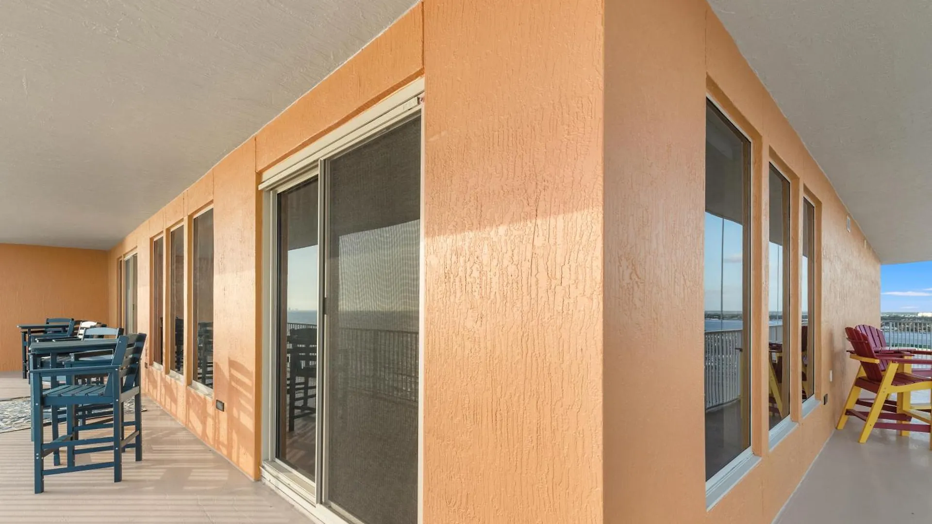 Treasure Tides-3Br Beachfront Corner Unit Sleeps 8 With Stunning Gulf Views! Panama City Beach